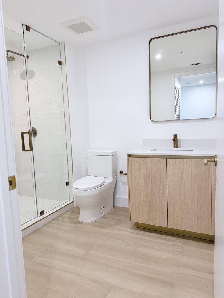 90 Ne 32nd Street Ne - Photo 8