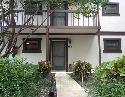 11863 Wimbledon Circle - Photo 0