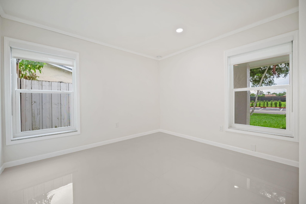 561 Sw 168th Terrace - Photo 16