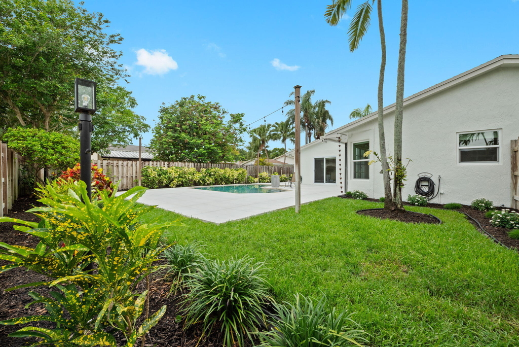 561 Sw 168th Terrace - Photo 23