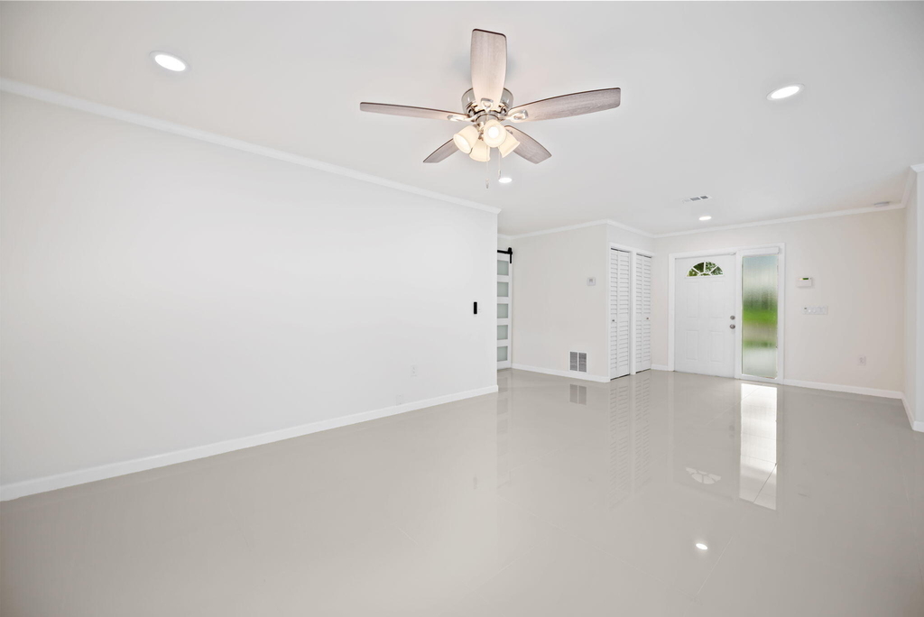 561 Sw 168th Terrace - Photo 3