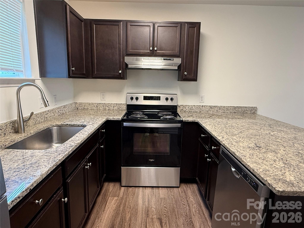 2029 Oakdale Road - Photo 3