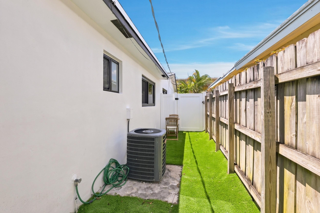 105 Se 2nd Street - Photo 14