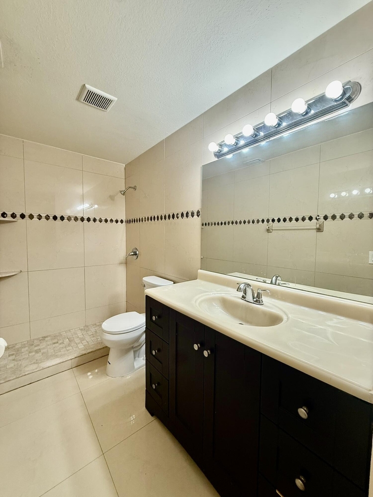 2050 Oleander Boulevard - Photo 12