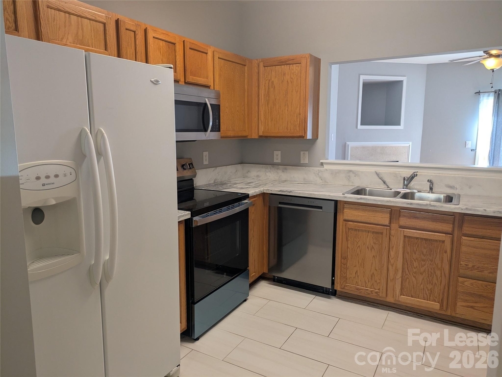 18474 Streamline Court - Photo 5