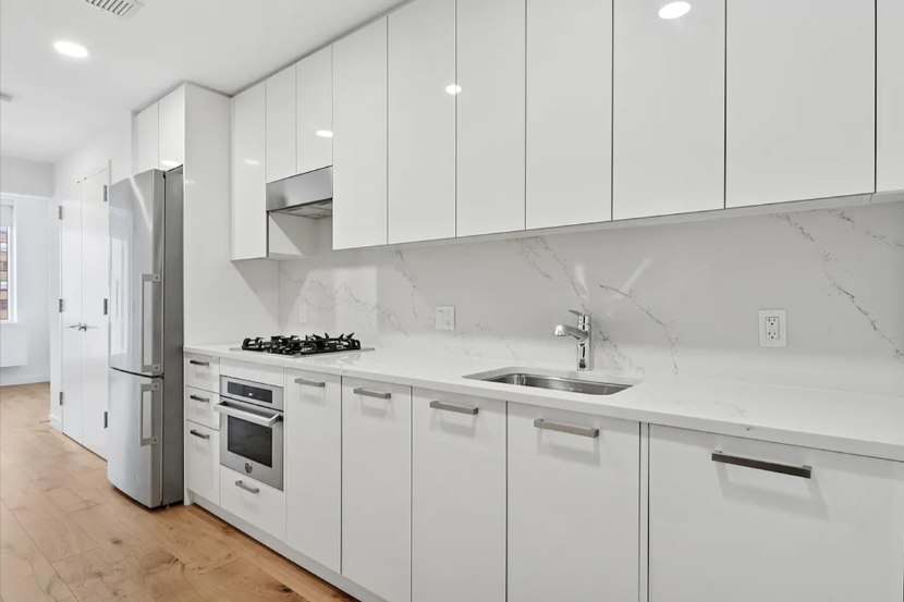 180 Broome Street - Photo 3