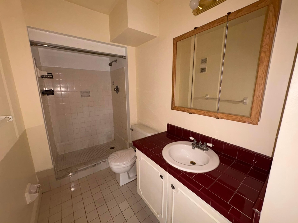 460 Nw 20th Street - Photo 8