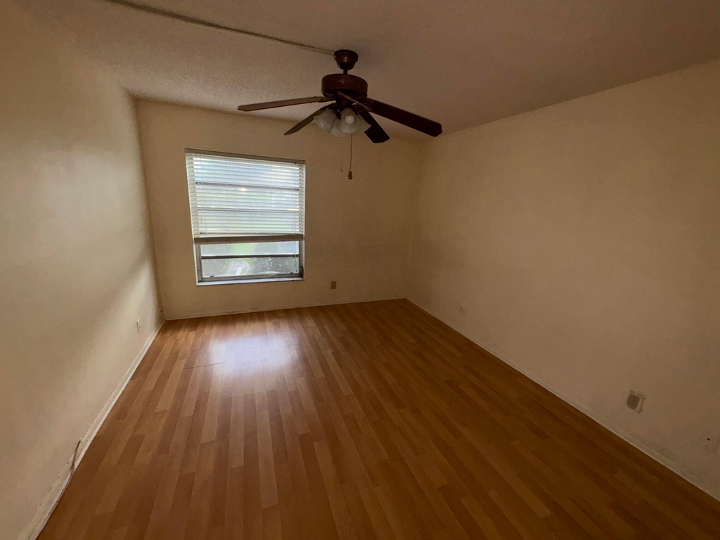 460 Nw 20th Street - Photo 11