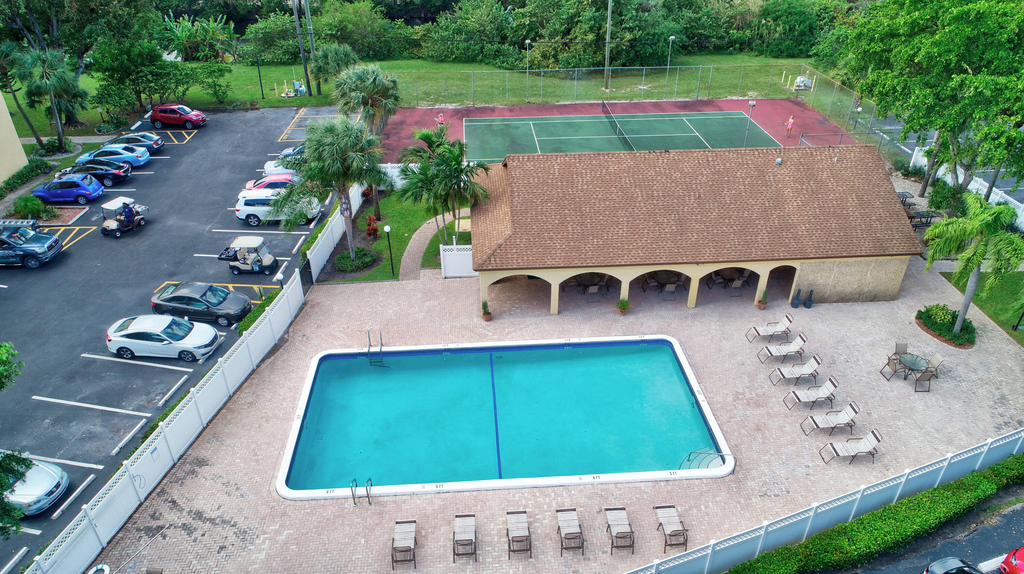460 Nw 20th Street - Photo 20