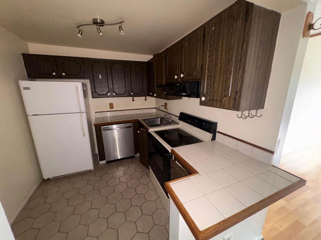 460 Nw 20th Street - Photo 5