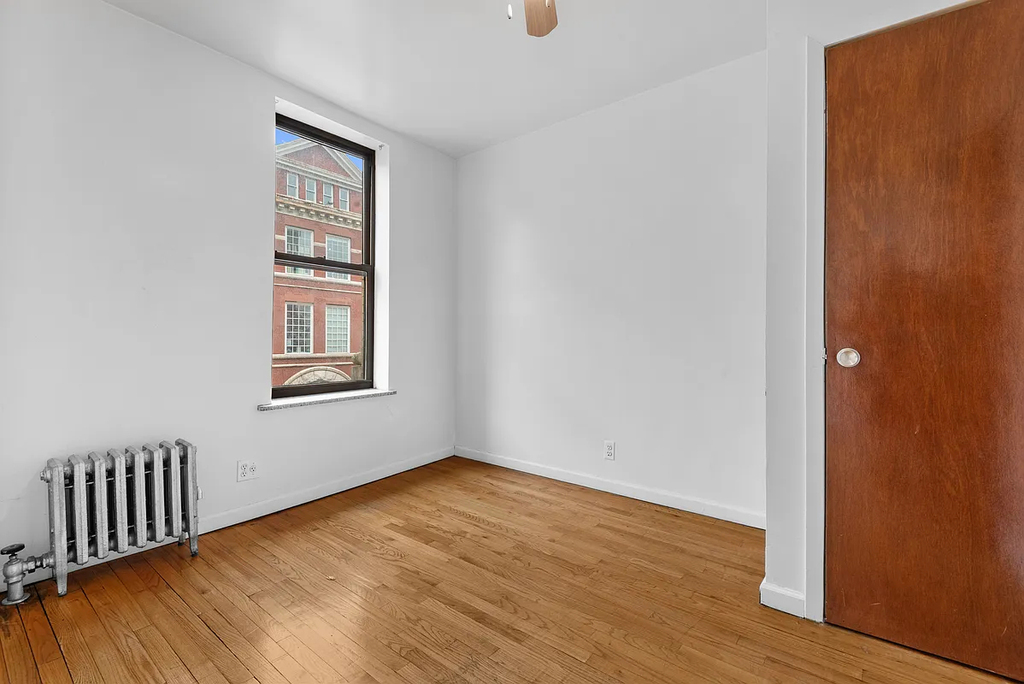 East 115th Street - Photo 1