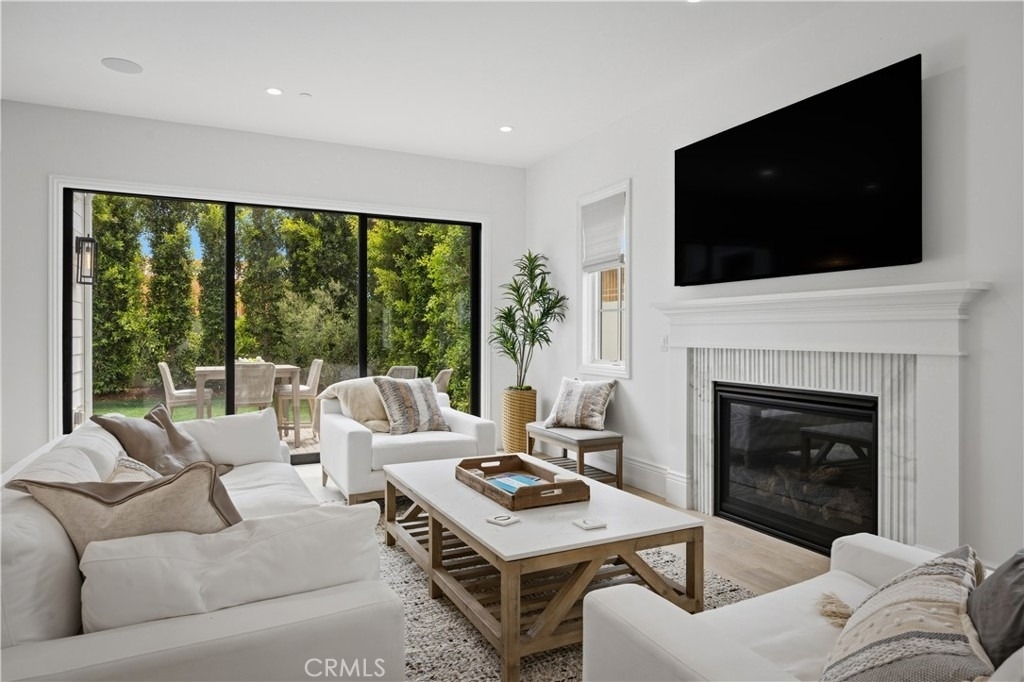 858 Fiske - Photo 6