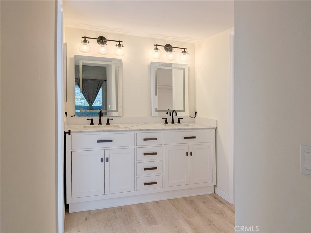 660 E Workman Street - Photo 30