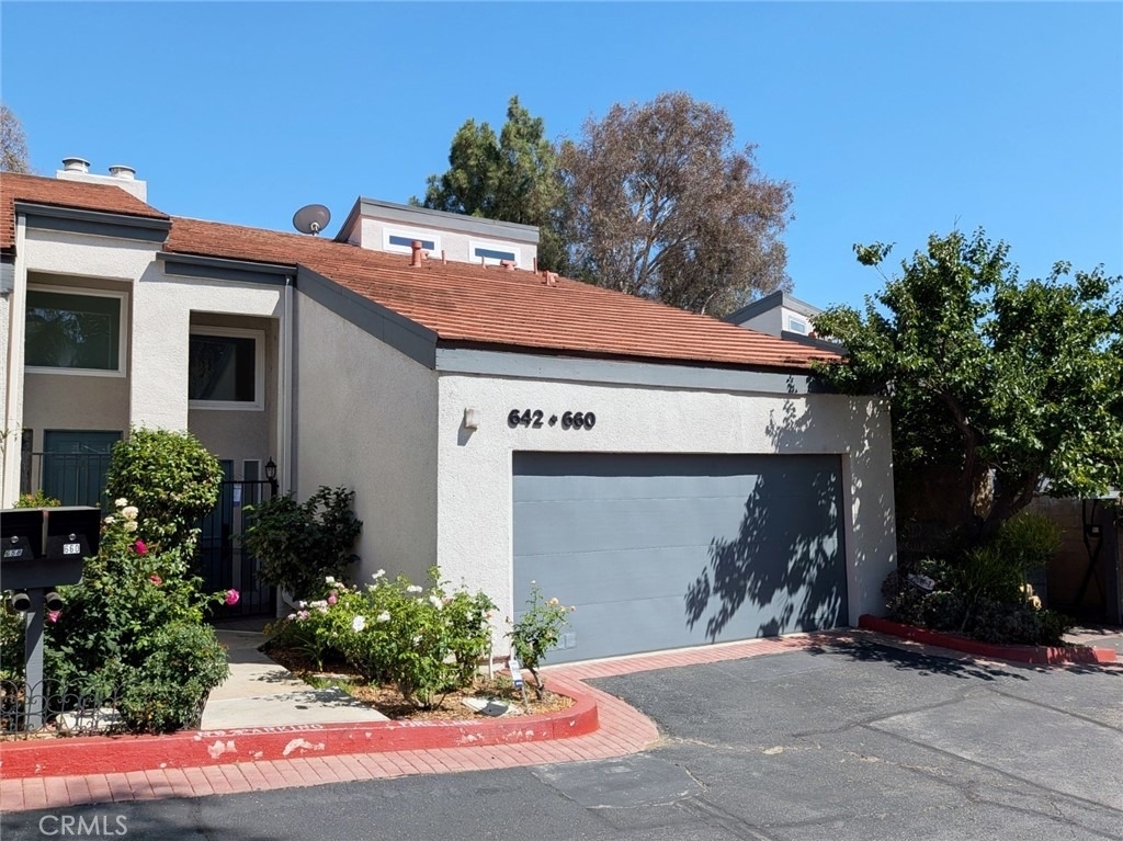 660 E Workman Street - Photo 1