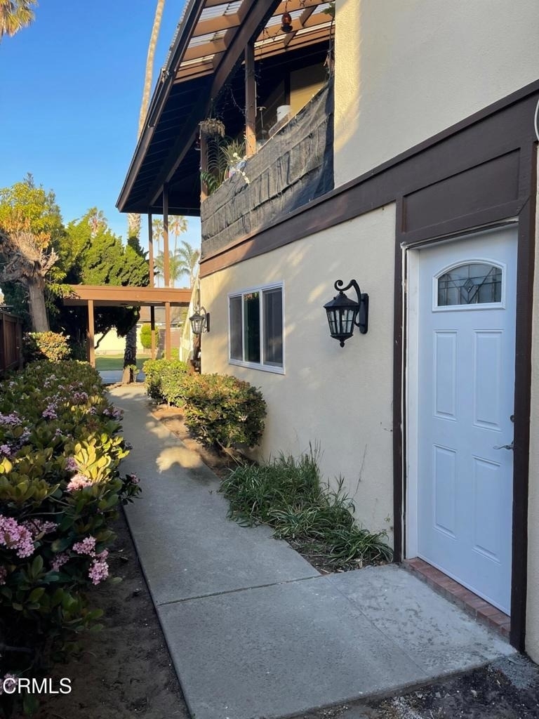 2589 Bayshore Avenue - Photo 14