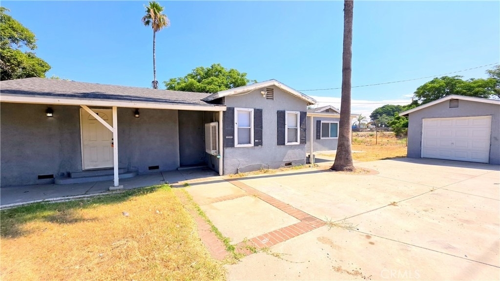 13666 Arrow Boulevard - Photo 1