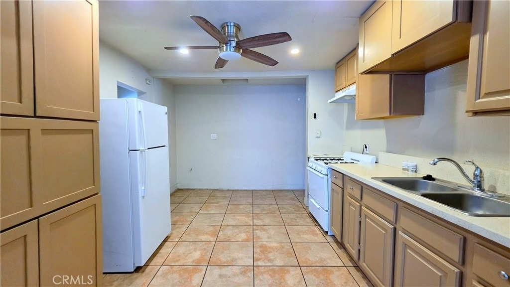 13666 Arrow Boulevard - Photo 9