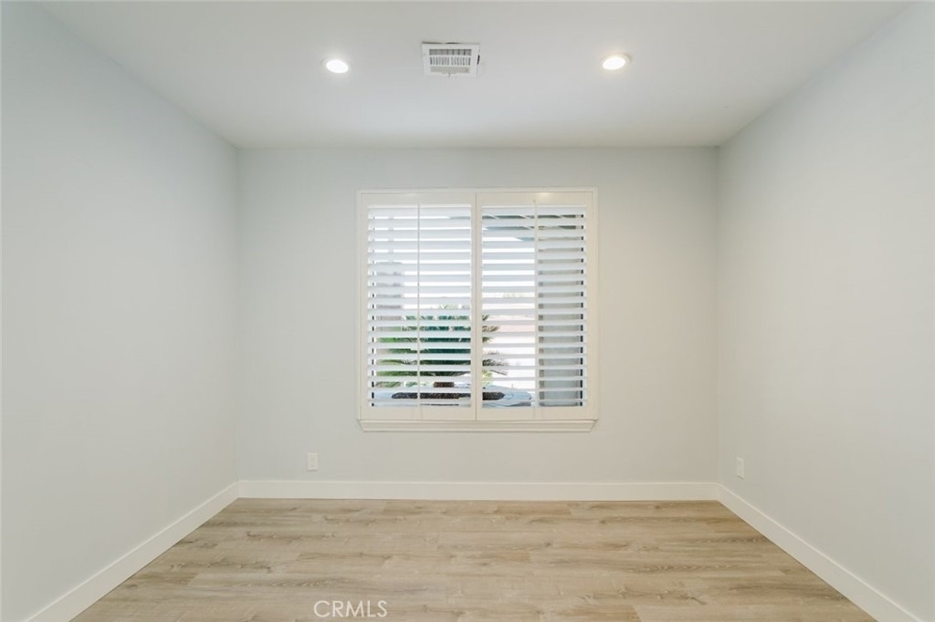 43724 Secure Place - Photo 26