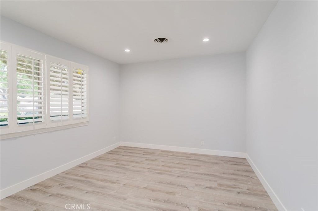 43724 Secure Place - Photo 32
