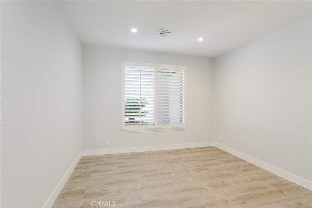 43724 Secure Place - Photo 40