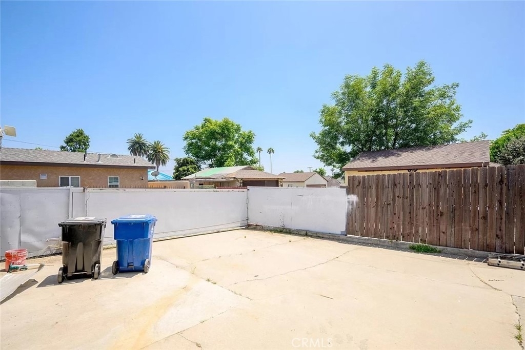 14012 Sayre Street - Photo 22