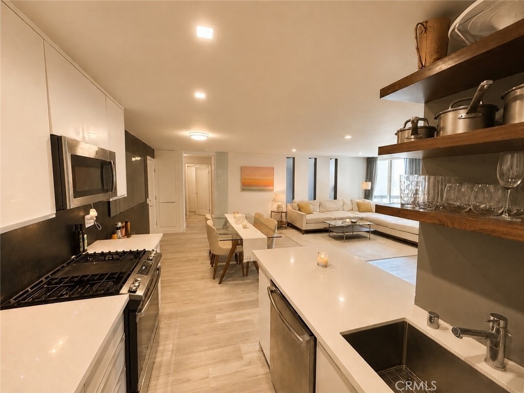 7320 Hawthorn - Photo 6