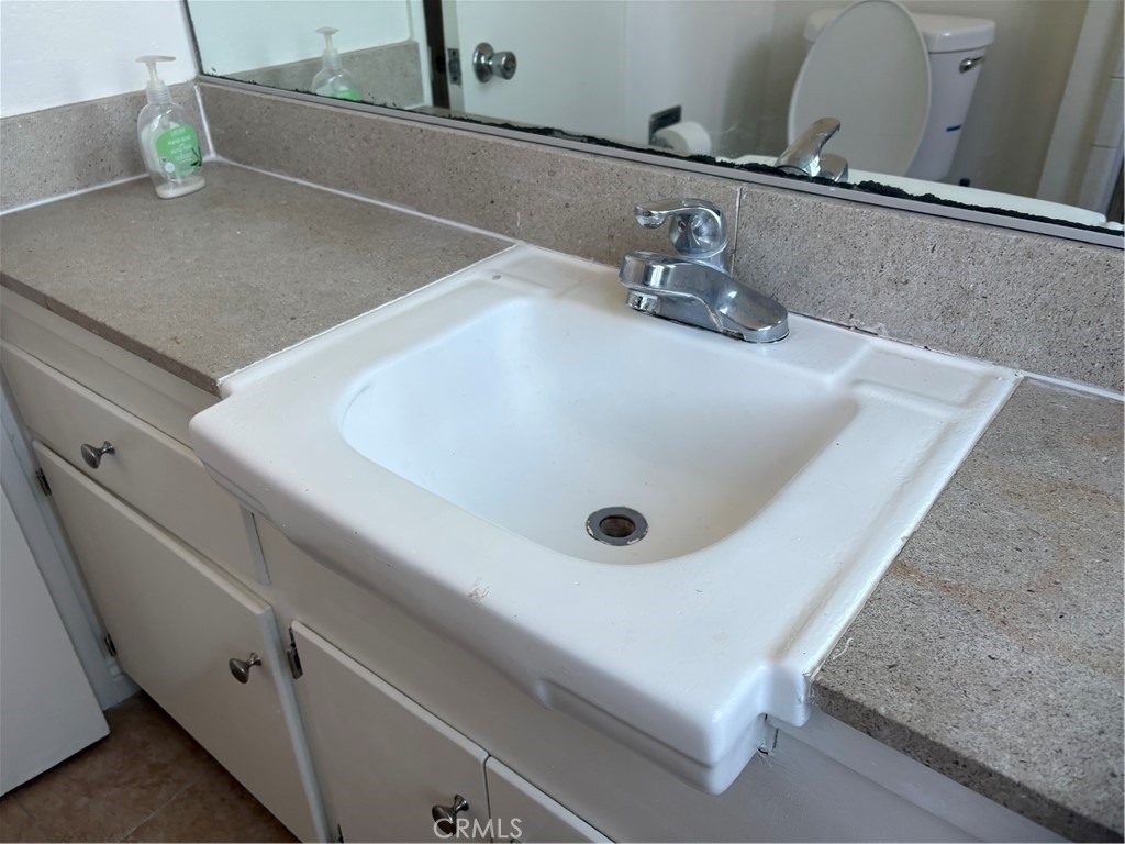 1424 W 170th Street - Photo 8