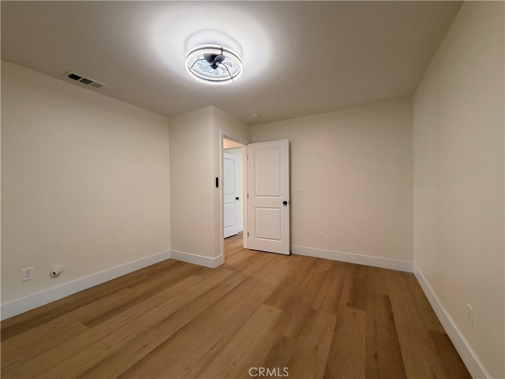3436 Pontiac - Photo 12