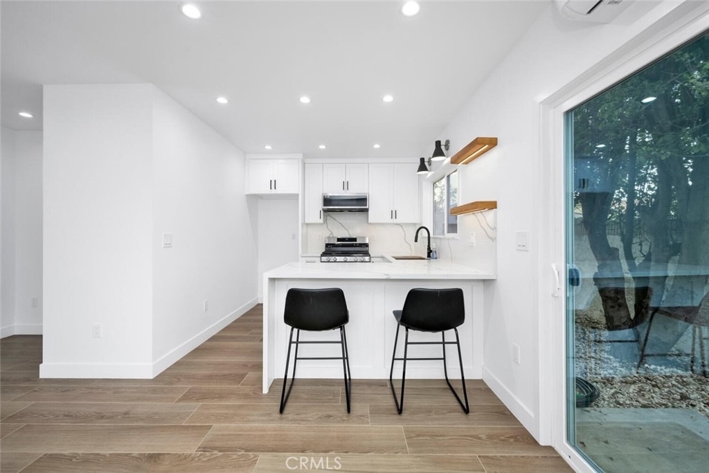 1652 E Rogers Street - Photo 5