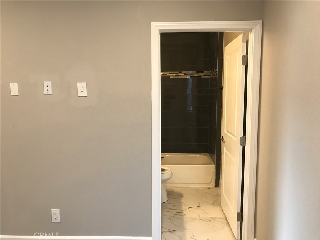 220 E 61st - Photo 20