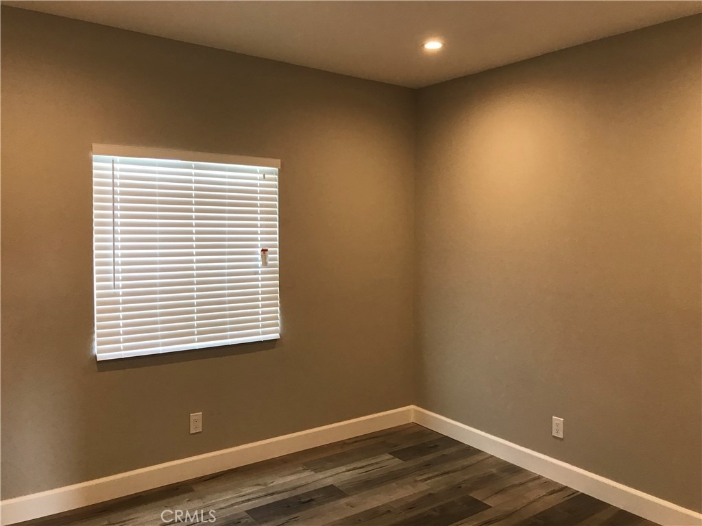 220 E 61st - Photo 19