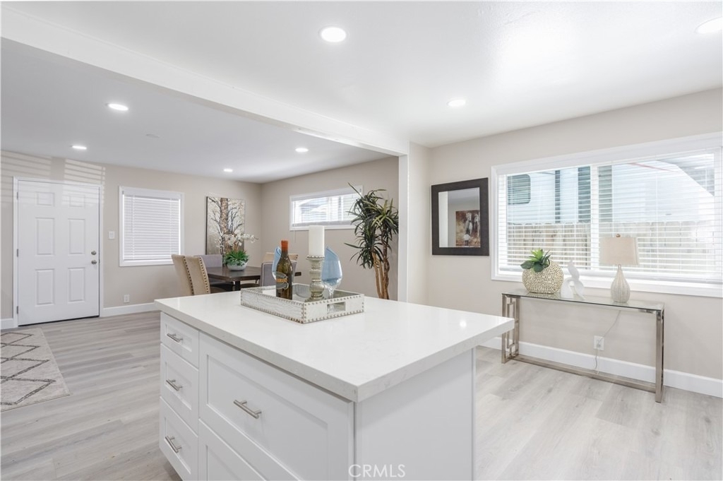 1344 W Vesta - Photo 2