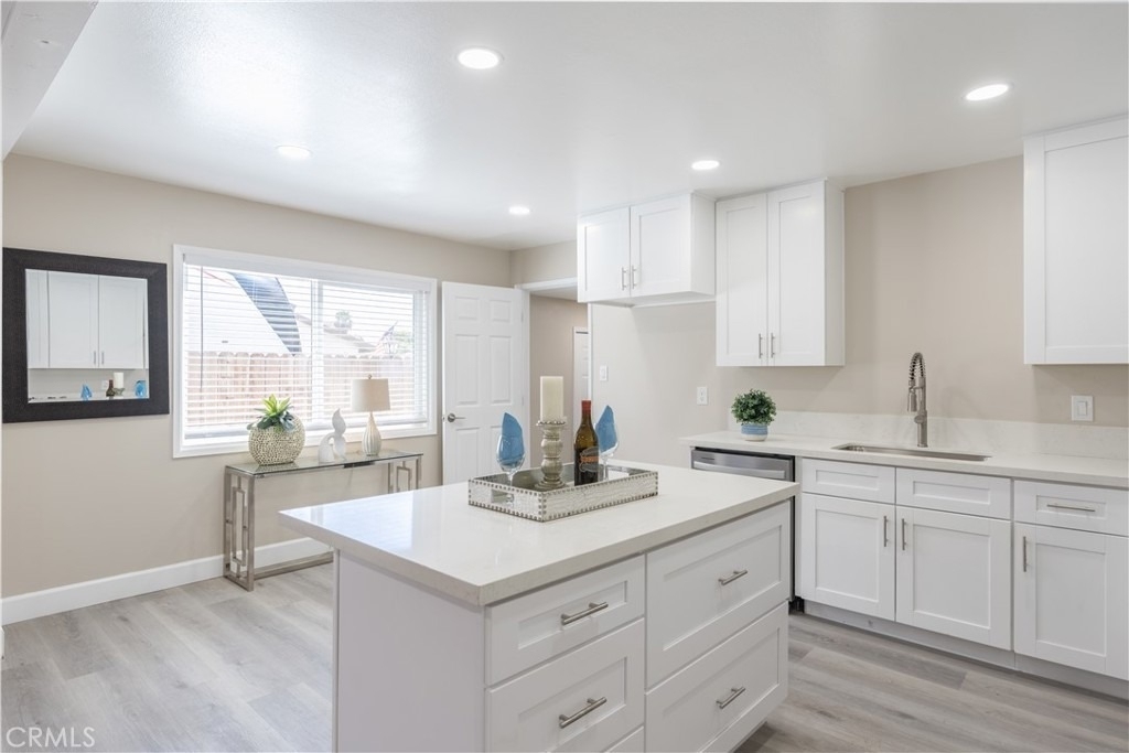 1344 W Vesta - Photo 3