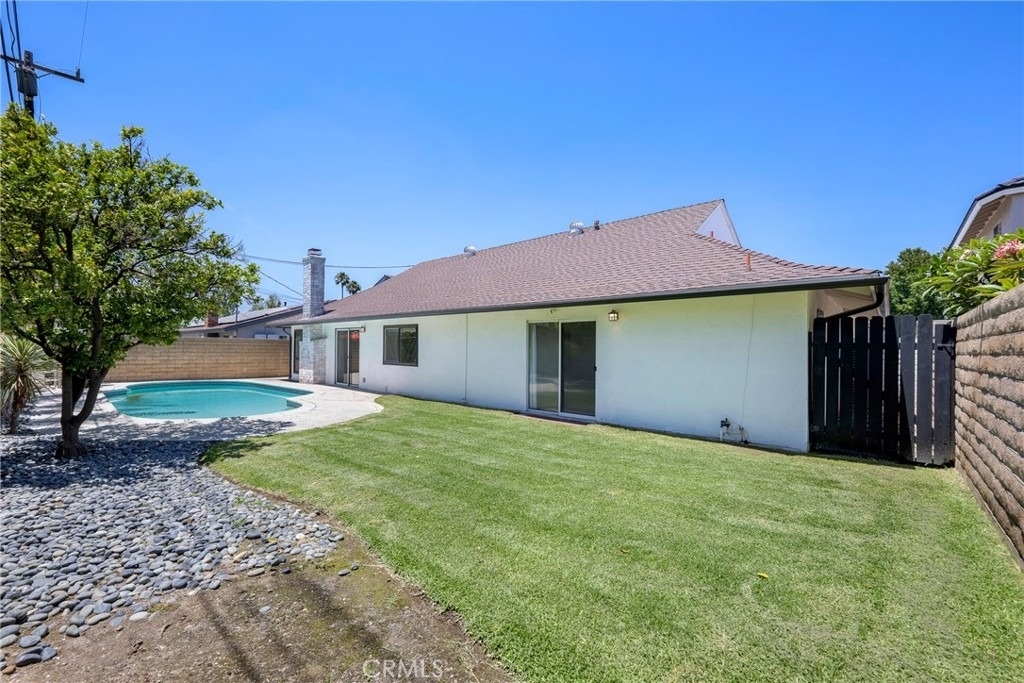 3132 E Locust Avenue - Photo 31