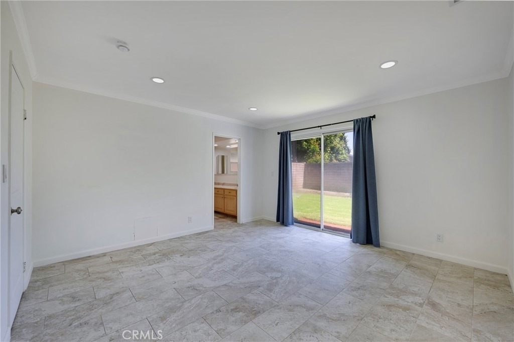 3132 E Locust Avenue - Photo 13