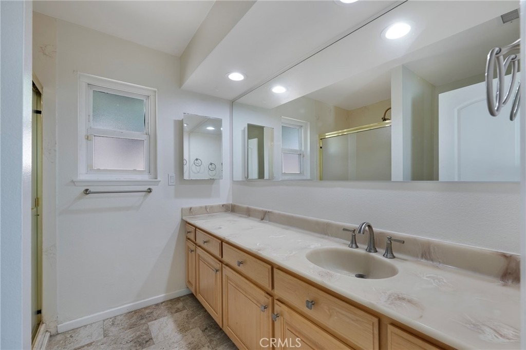 3132 E Locust Avenue - Photo 17