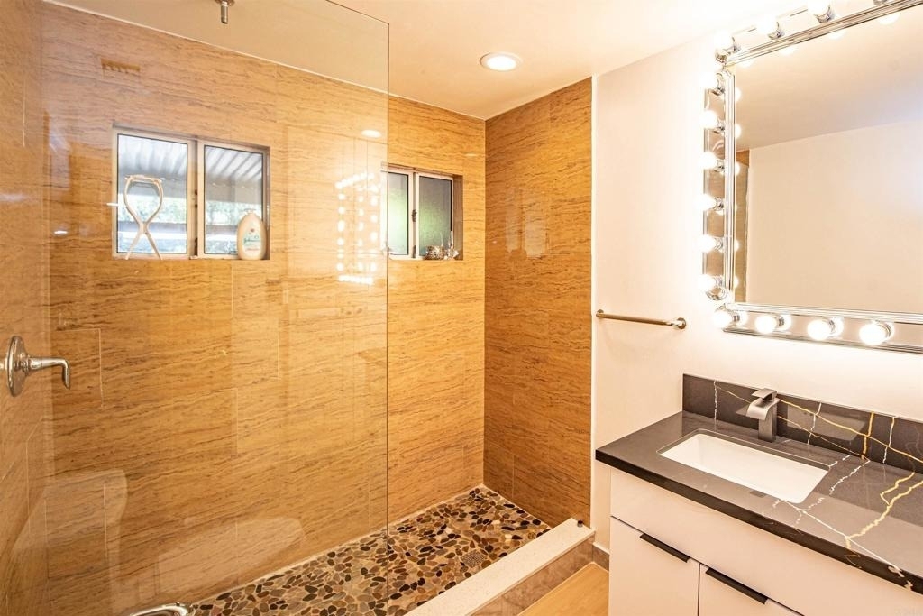 2715 S Centre City Parkway - Photo 40