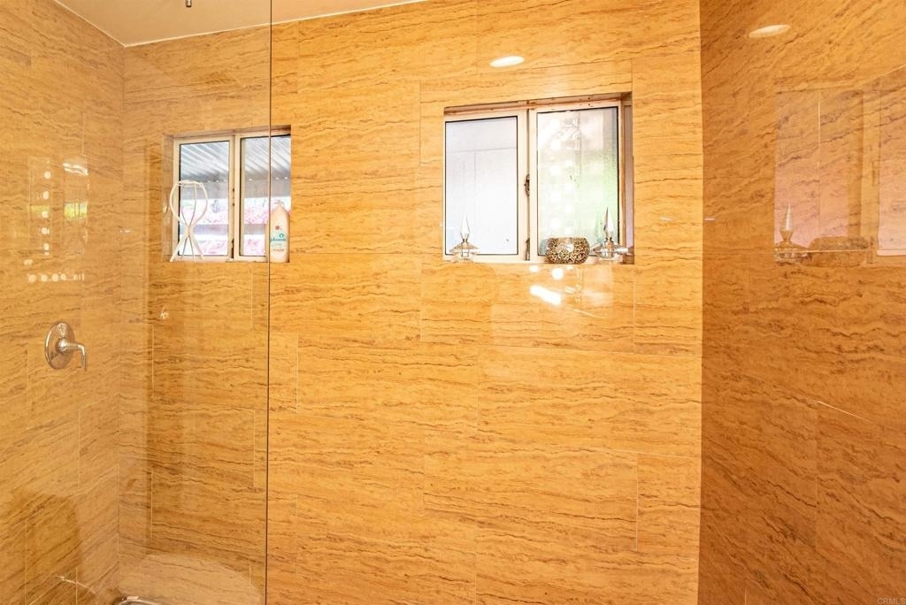 2715 S Centre City Parkway - Photo 41
