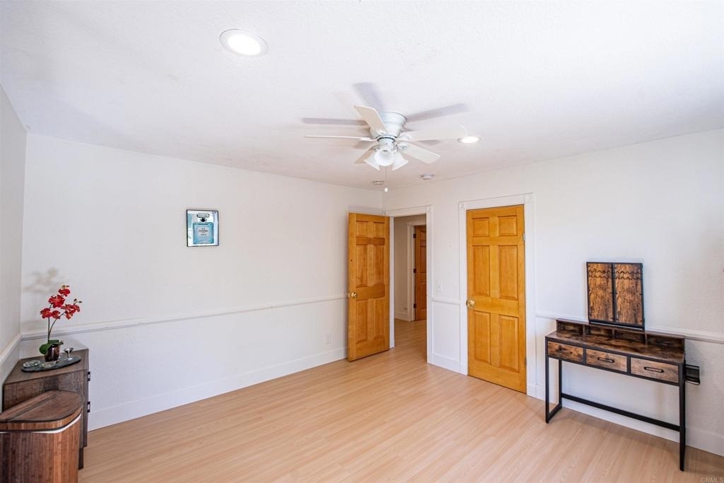 2715 S Centre City Parkway - Photo 25