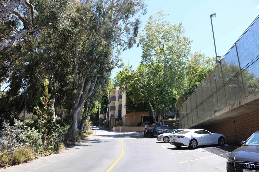 1615 Hotel Circle S - Photo 19