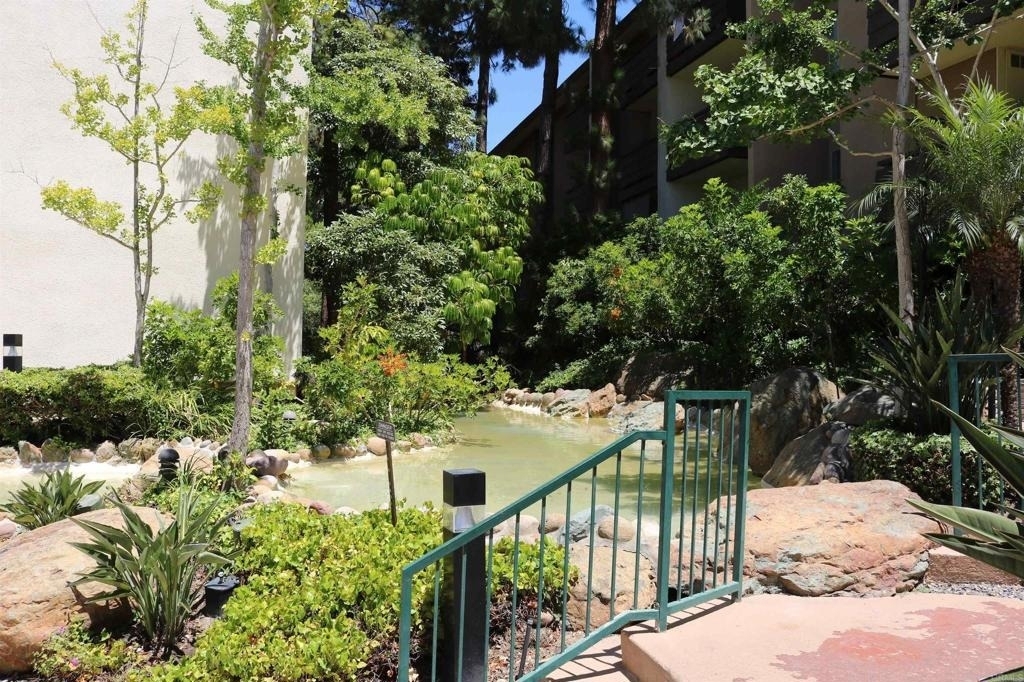 1615 Hotel Circle S - Photo 25