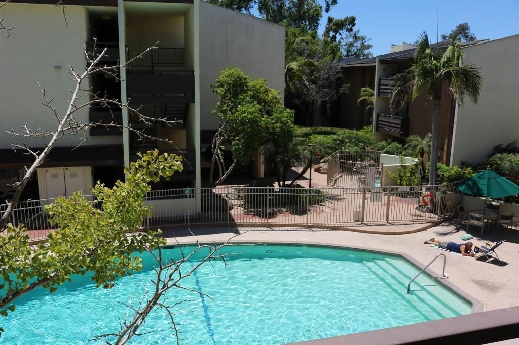 1615 Hotel Circle S - Photo 12