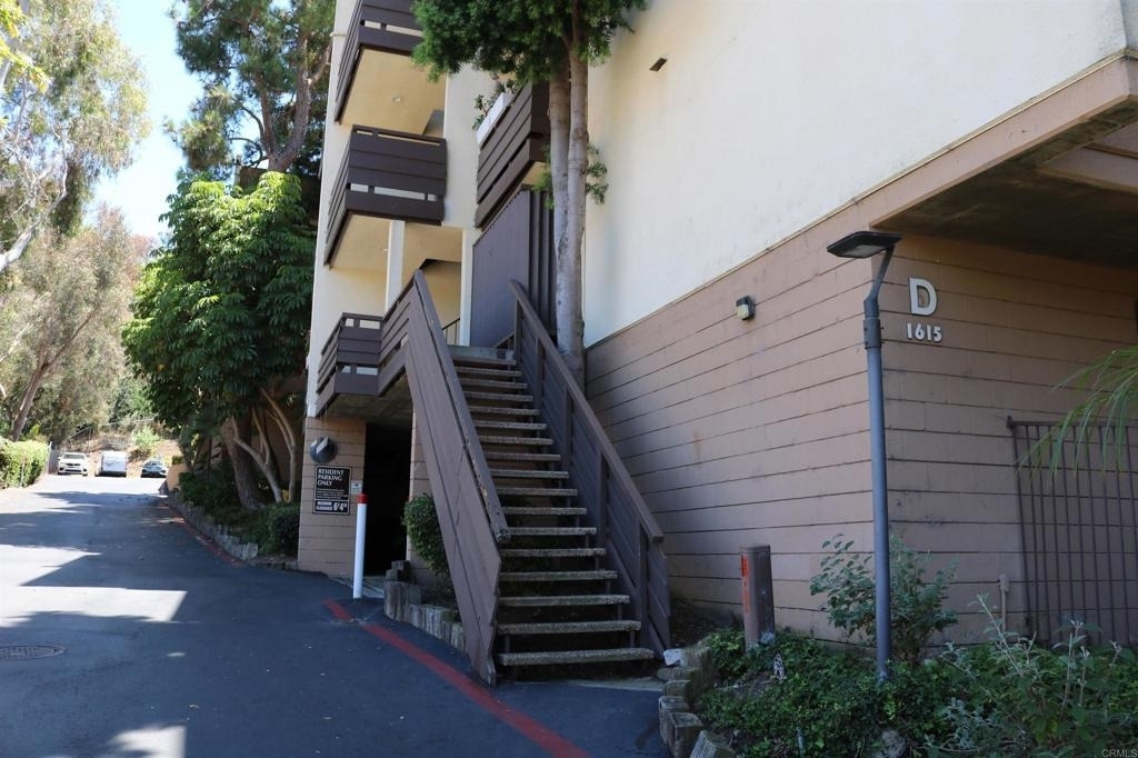 1615 Hotel Circle S - Photo 21