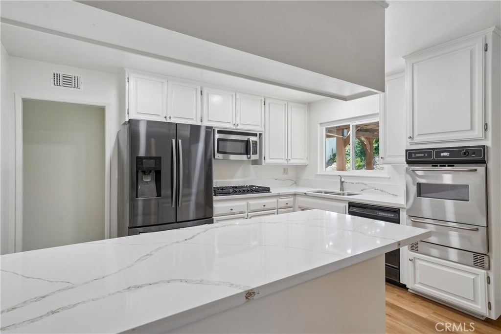 1031 Fletcher Avenue - Photo 8