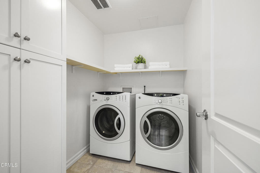 629 Traction Avenue - Photo 12