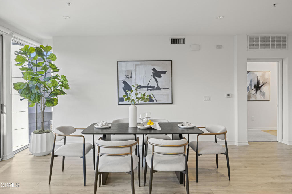 629 Traction Avenue - Photo 3