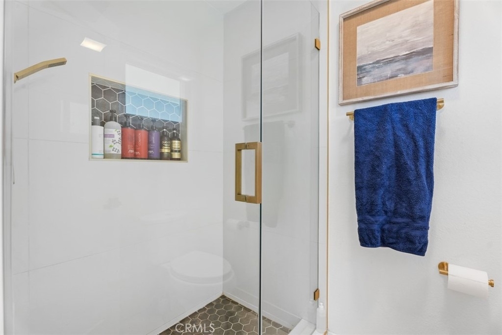 25552 Mackenzie Street - Photo 15