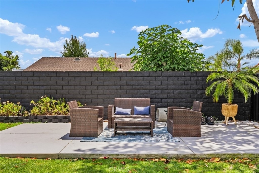 25552 Mackenzie Street - Photo 25