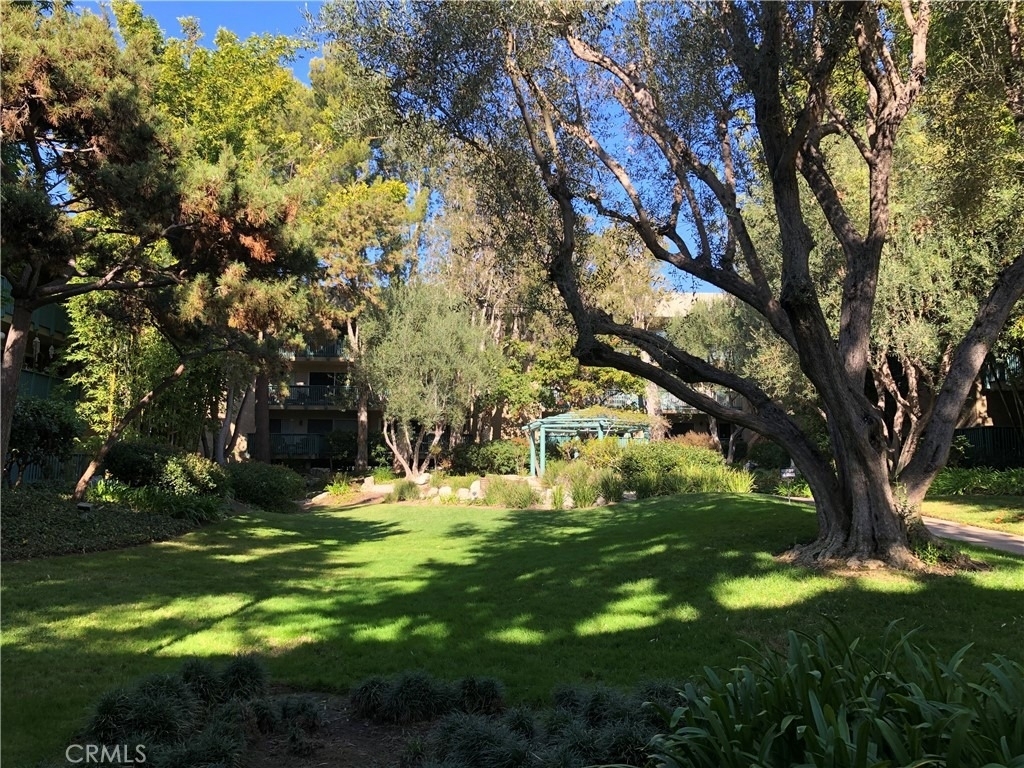 552 N Bellflower Boulevard - Photo 25