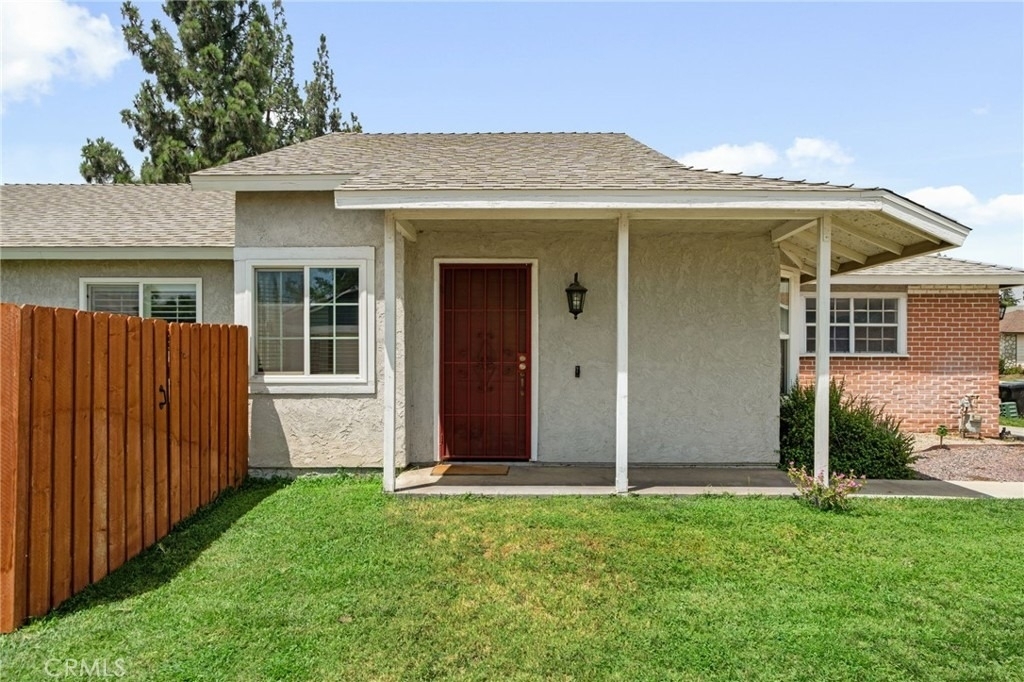 15957 Randall - Photo 2